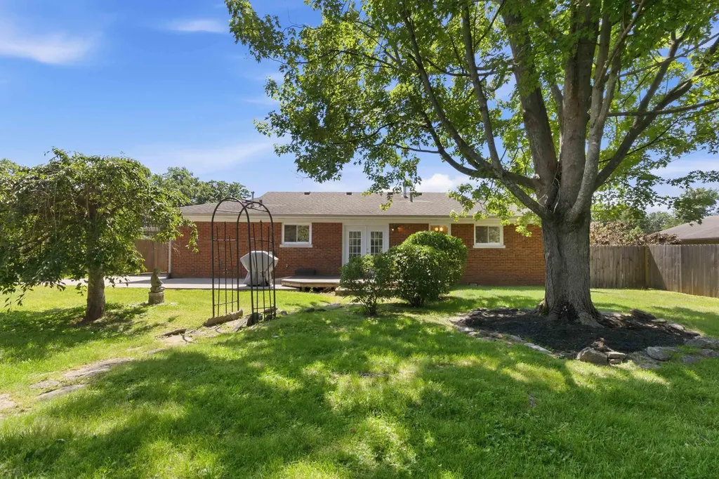 577 Seattle Drive Lexington KY 40503