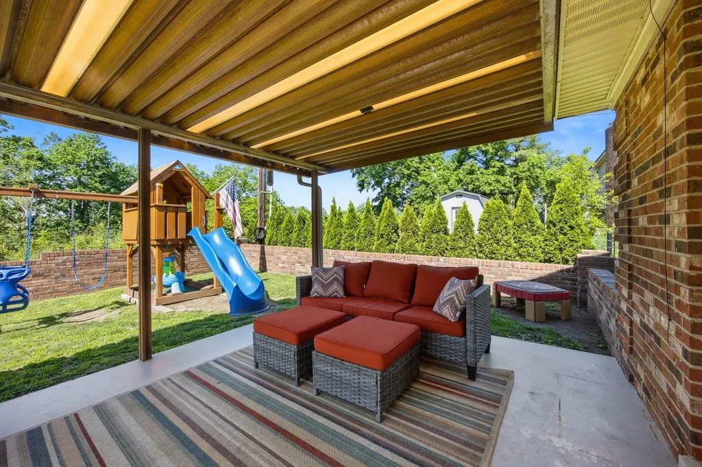 204 Pindell Court Lexington KY 40515