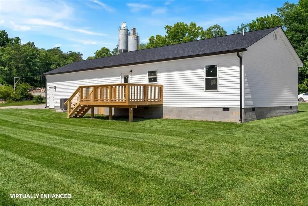 138 Ladonna Drive Clay City KY 40312