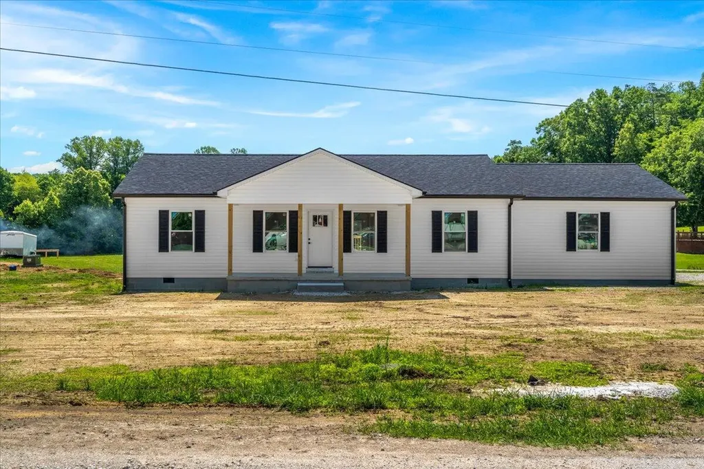 138 Ladonna Drive Clay City KY 40312