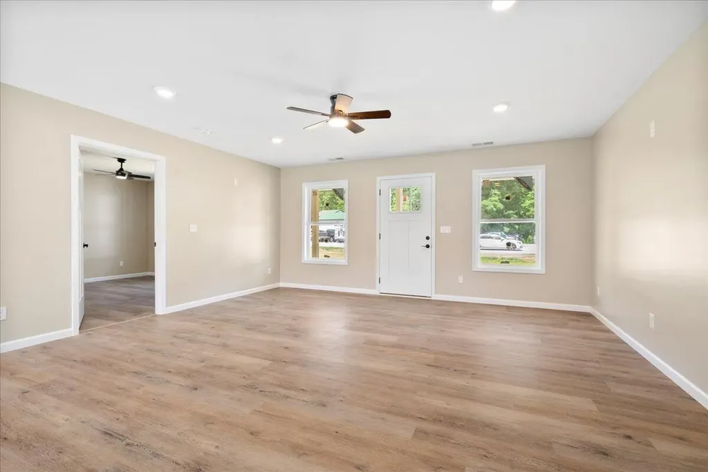 138 Ladonna Drive Clay City KY 40312