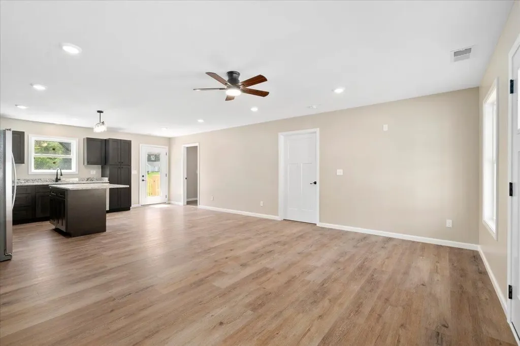 138 Ladonna Drive Clay City KY 40312