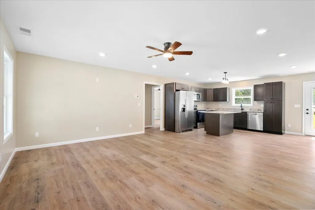138 Ladonna Drive Clay City KY 40312