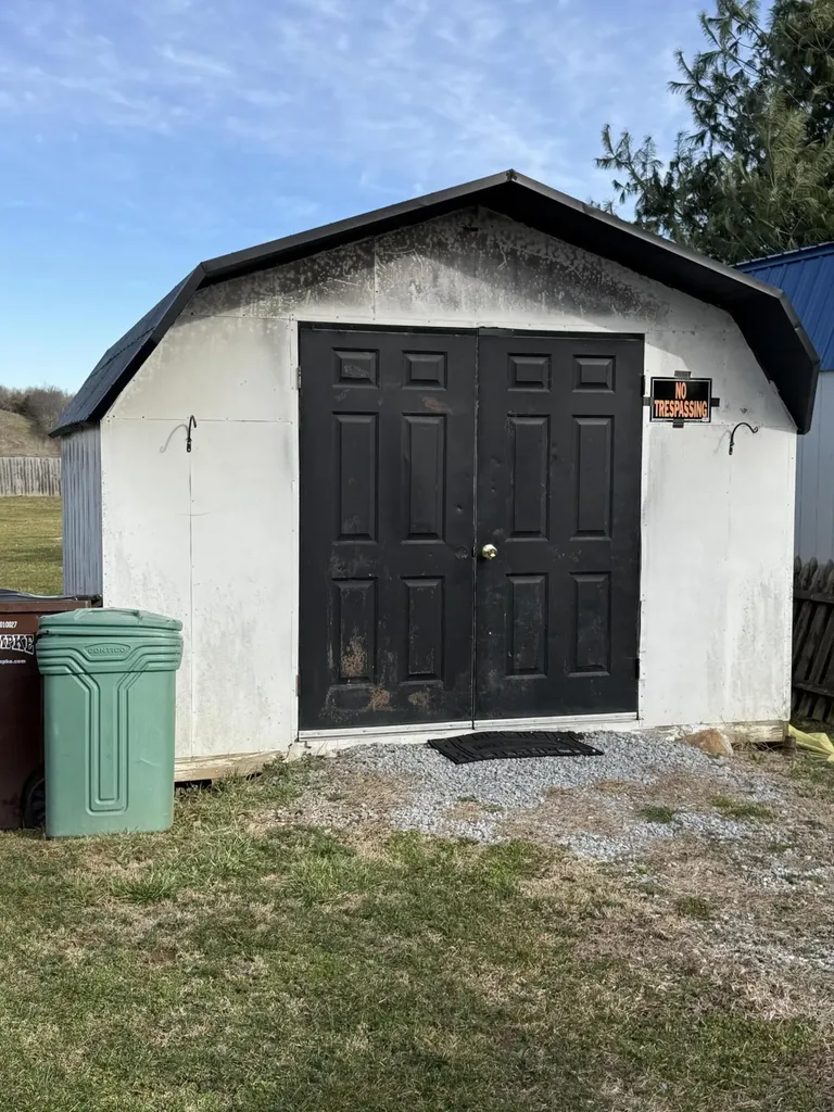 136 E Railroad Street Hustonville KY 40437
