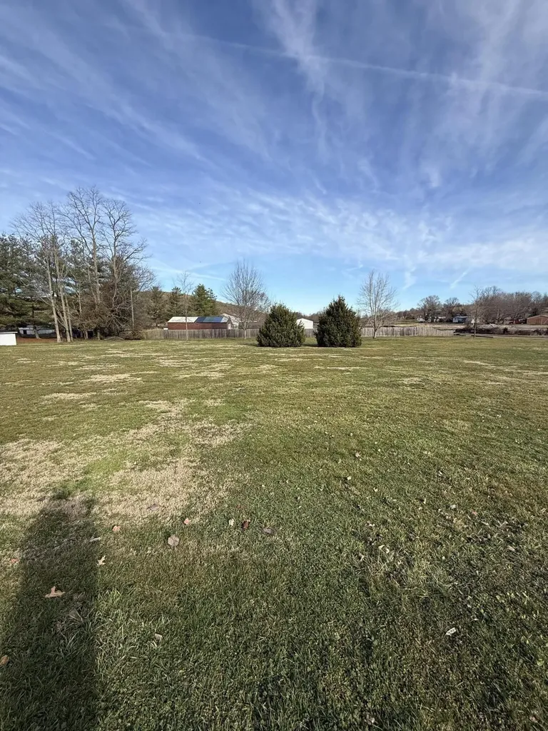 136 E Railroad Street Hustonville KY 40437