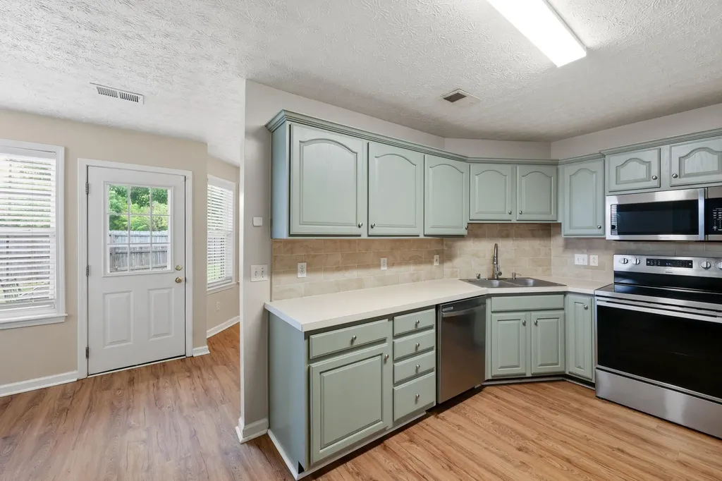 1112 Wood Glen Drive Frankfort KY 40601