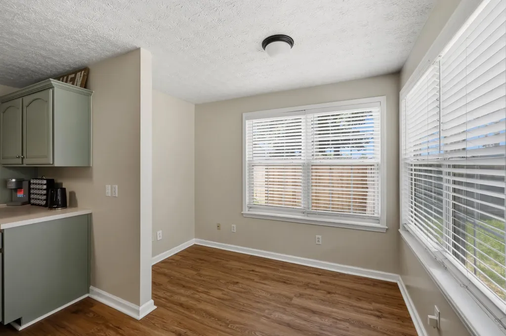 1112 Wood Glen Drive Frankfort KY 40601