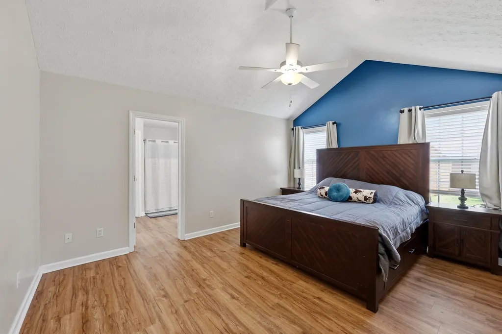 1112 Wood Glen Drive Frankfort KY 40601