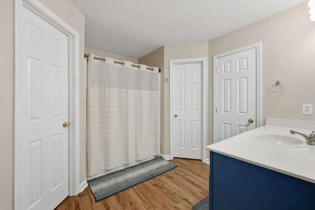 1112 Wood Glen Drive Frankfort KY 40601