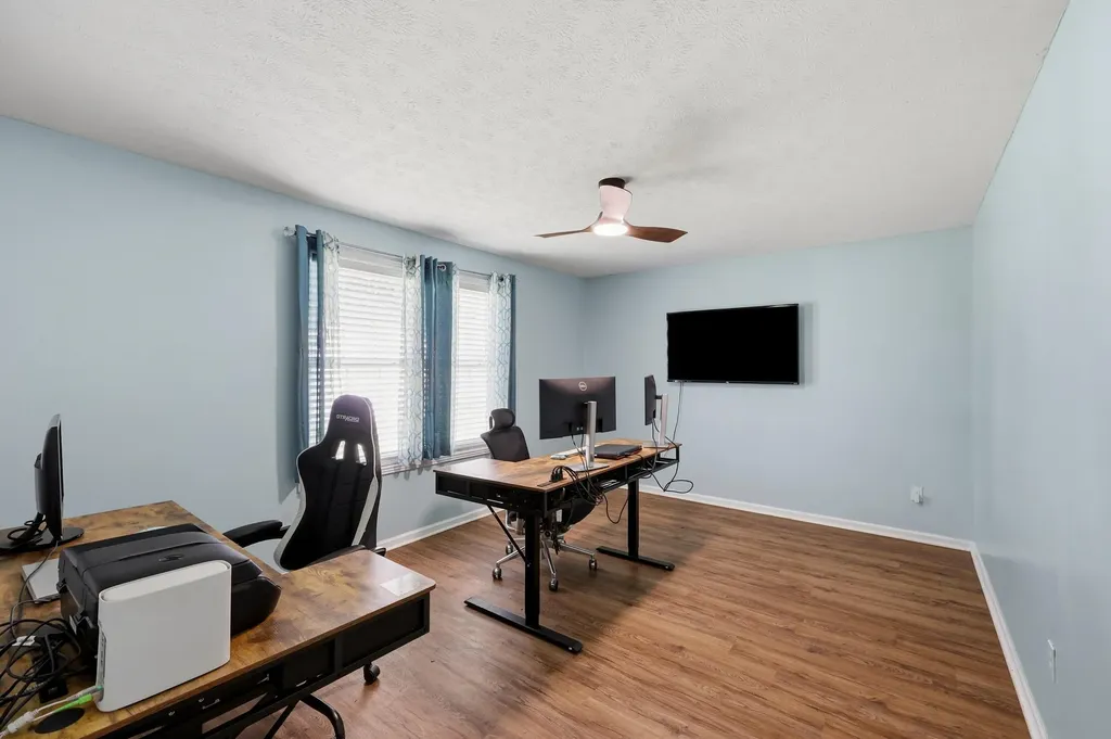 1112 Wood Glen Drive Frankfort KY 40601
