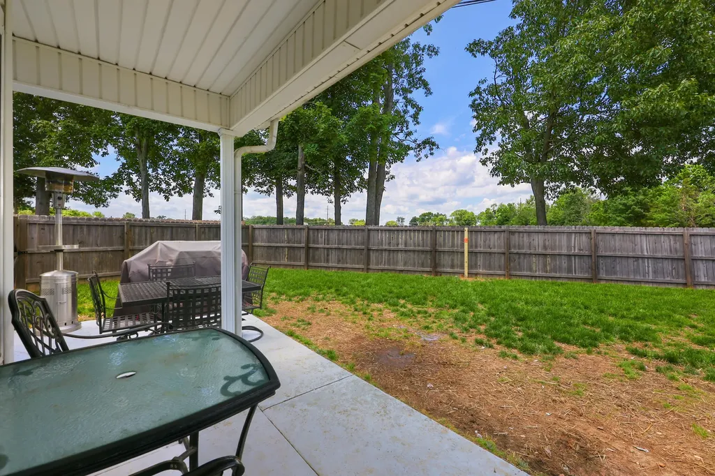 1112 Wood Glen Drive Frankfort KY 40601