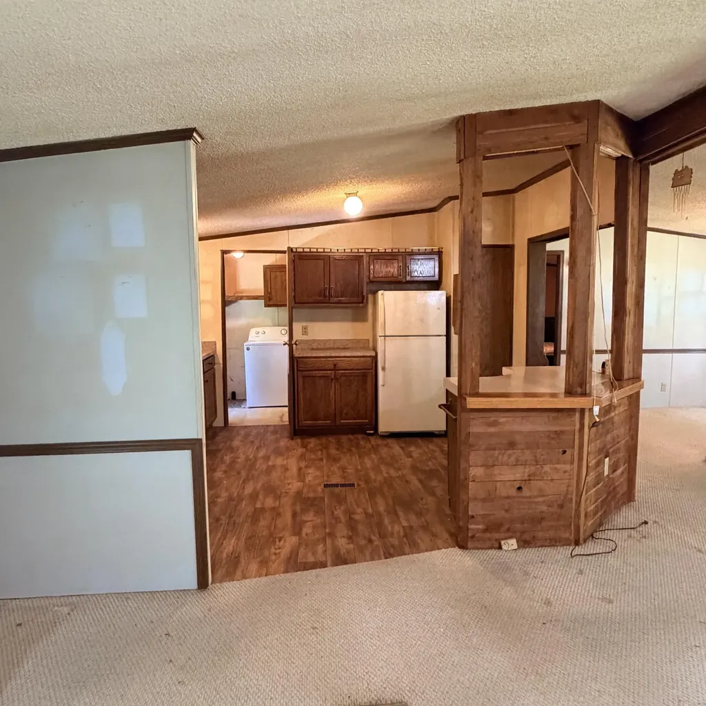 299 -301 Hideaway Hills Owenton KY 40359
