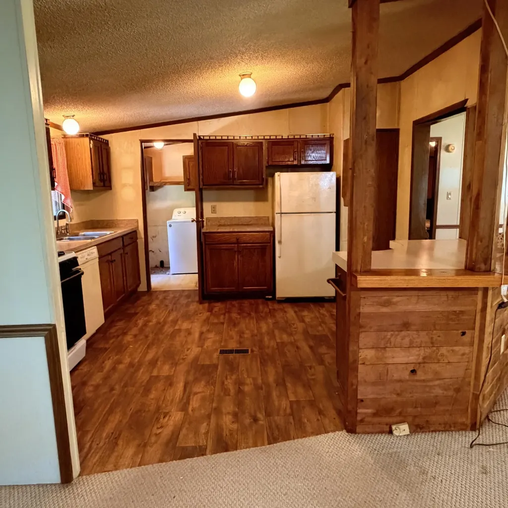 299 -301 Hideaway Hills Owenton KY 40359