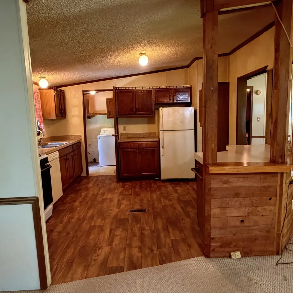 299 -301 Hideaway Hills Owenton KY 40359