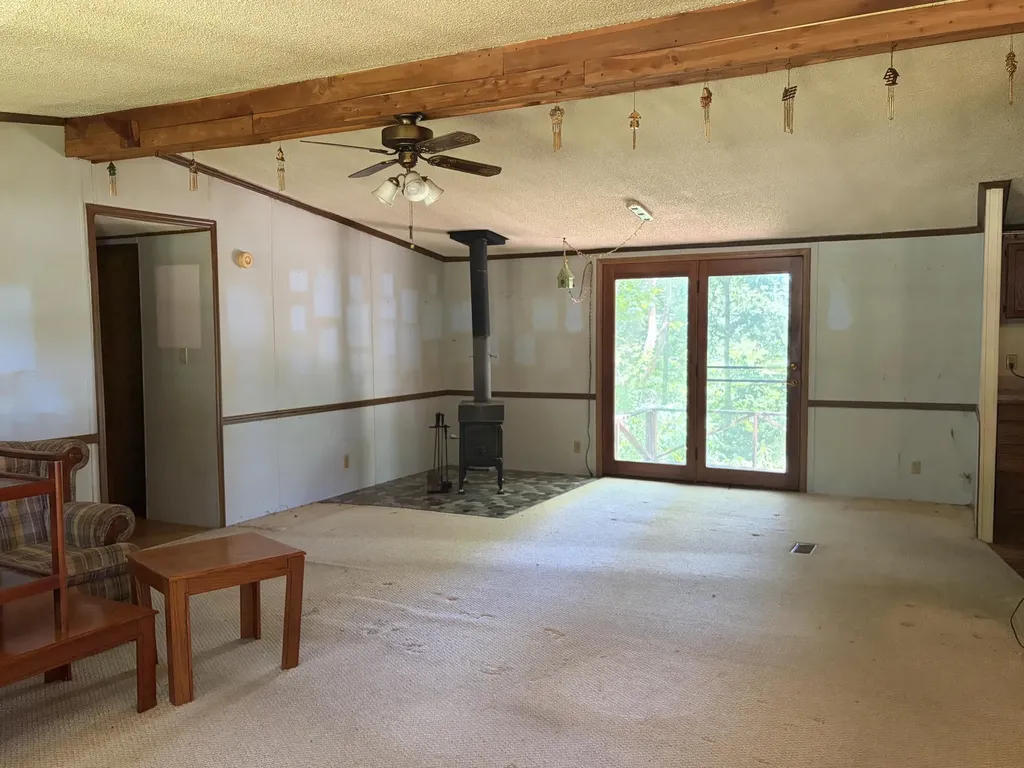 299 -301 Hideaway Hills Owenton KY 40359
