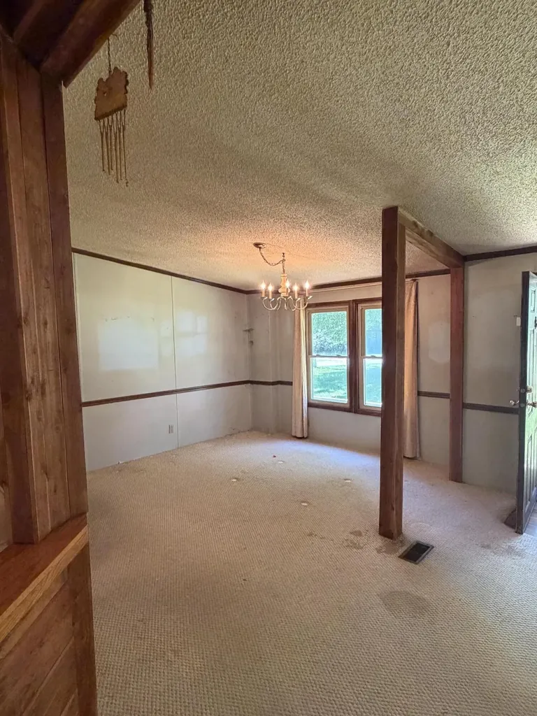 299 -301 Hideaway Hills Owenton KY 40359