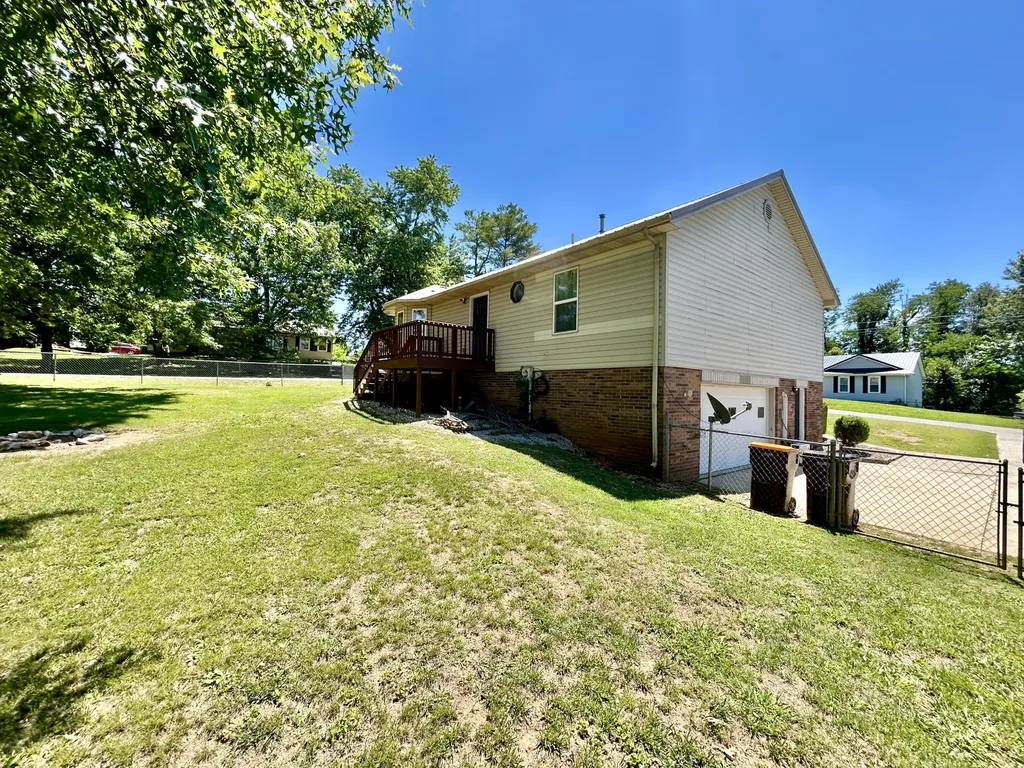 112 Oakdale Drive Somerset KY 42503
