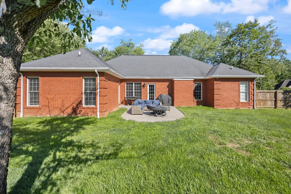 232 Sycamore Springs Drive Somerset KY 42503