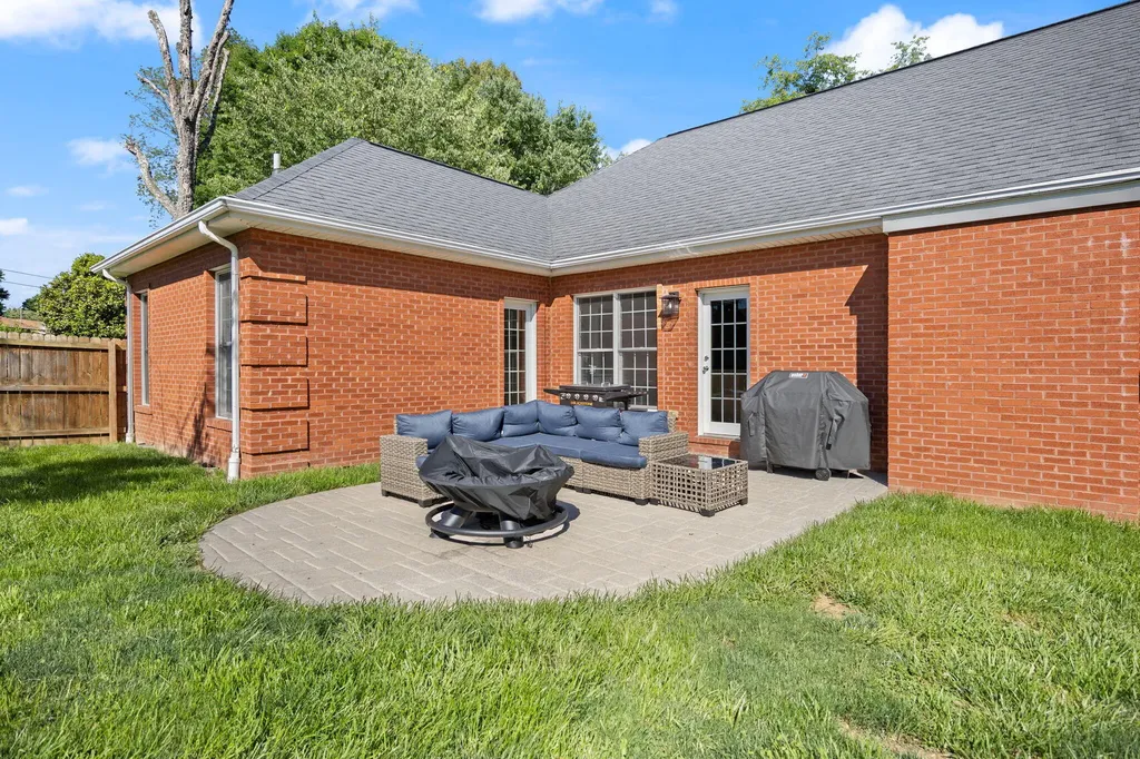 232 Sycamore Springs Drive Somerset KY 42503