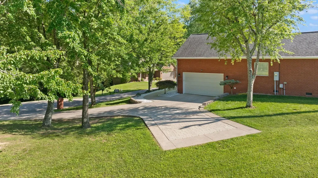 232 Sycamore Springs Drive Somerset KY 42503