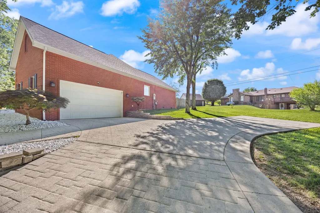 232 Sycamore Springs Drive Somerset KY 42503