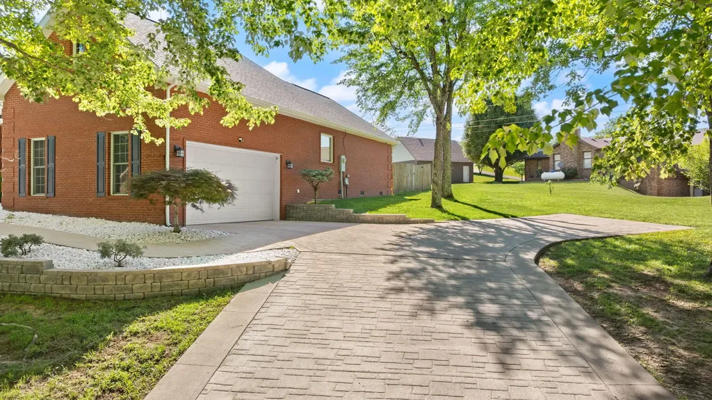 232 Sycamore Springs Drive Somerset KY 42503