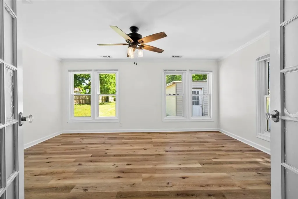 220 Locust Heights Nicholasville KY 40356