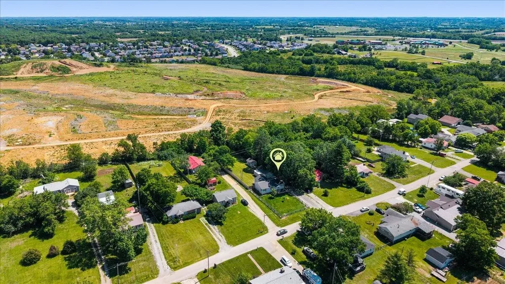 220 Locust Heights Nicholasville KY 40356