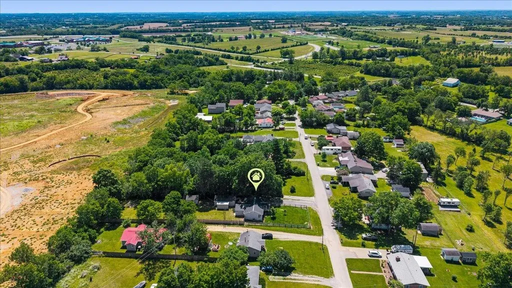 220 Locust Heights Nicholasville KY 40356