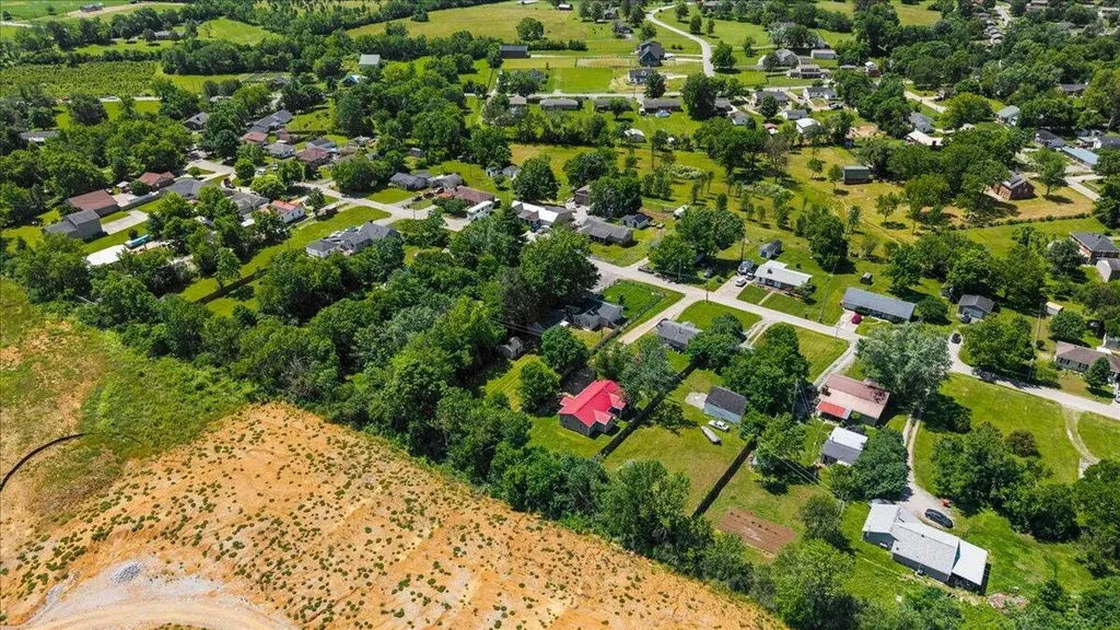 220 Locust Heights Nicholasville KY 40356