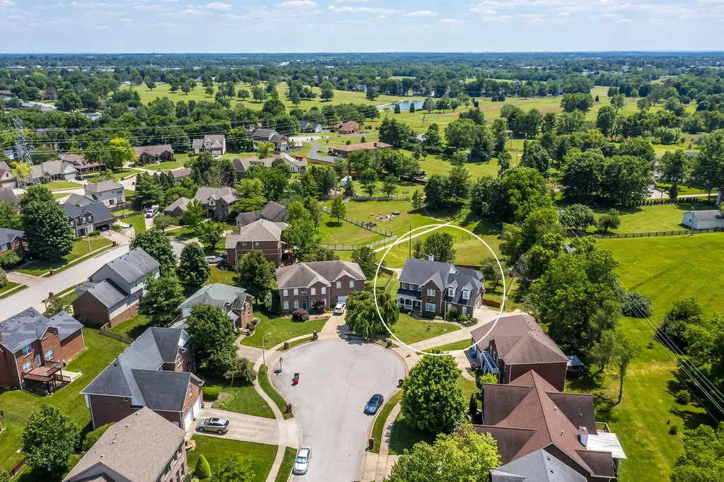 137 Deer Crossing Nicholasville KY 40356