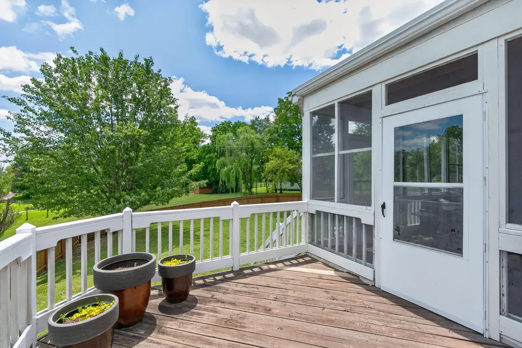 137 Deer Crossing Nicholasville KY 40356