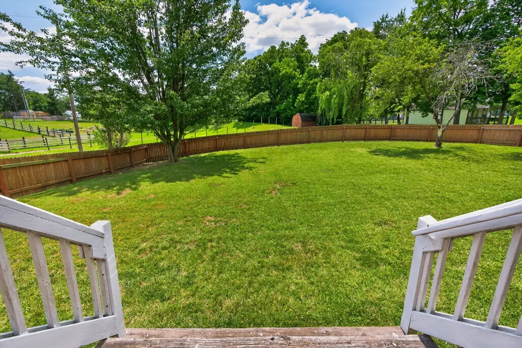 137 Deer Crossing Nicholasville KY 40356