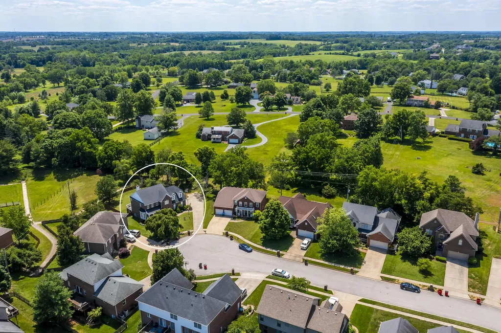 137 Deer Crossing Nicholasville KY 40356