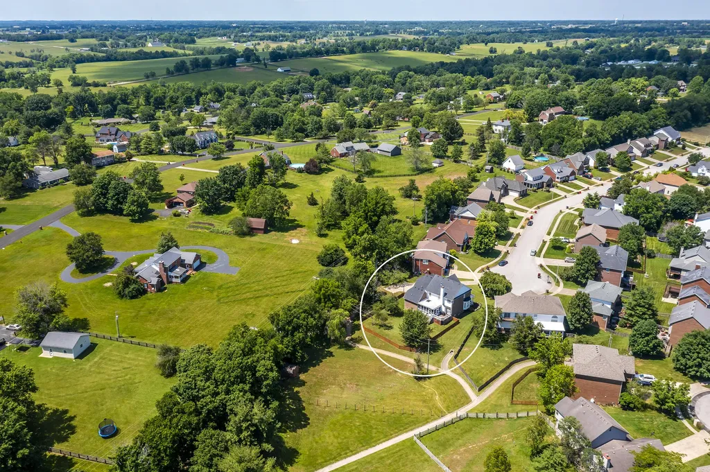 137 Deer Crossing Nicholasville KY 40356