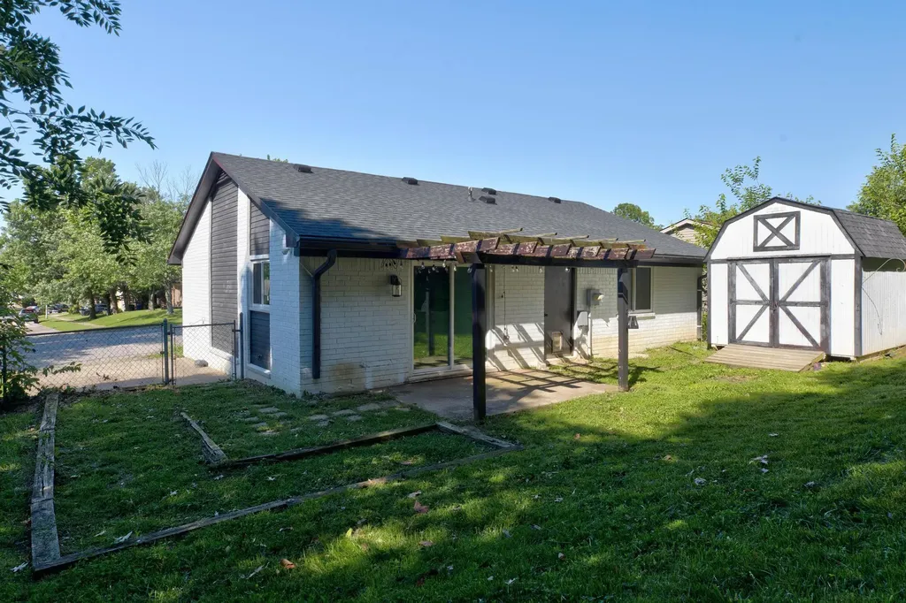 1656 Brentmoor Drive Lexington KY 40515