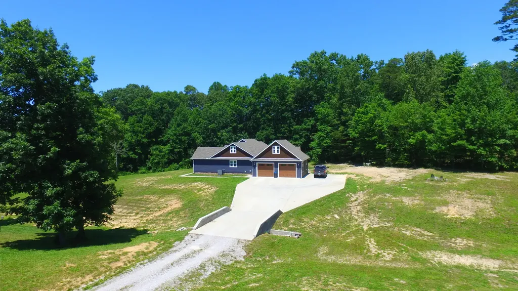 124 Sandy Rock Drive Corbin KY 40701