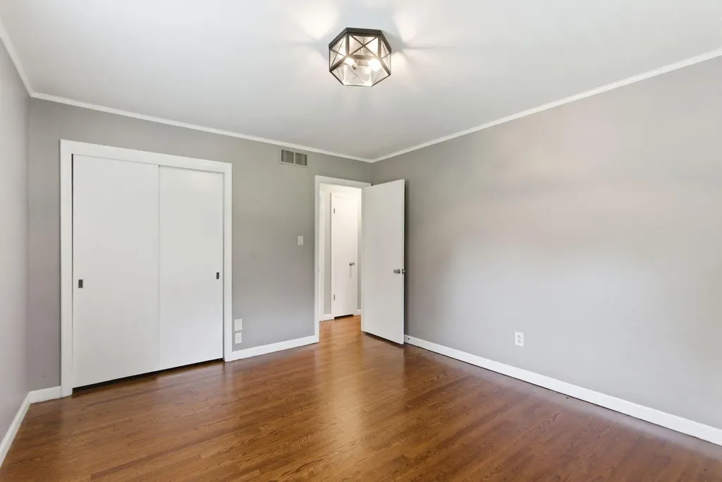 5666 Winchester Road Lexington KY 40509
