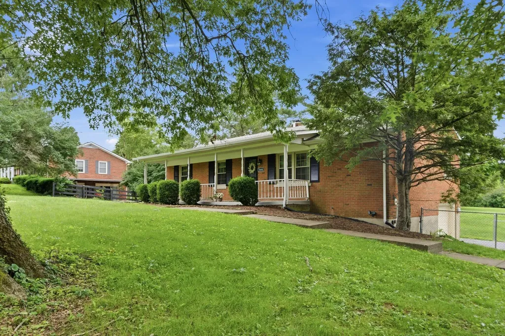 5666 Winchester Road Lexington KY 40509