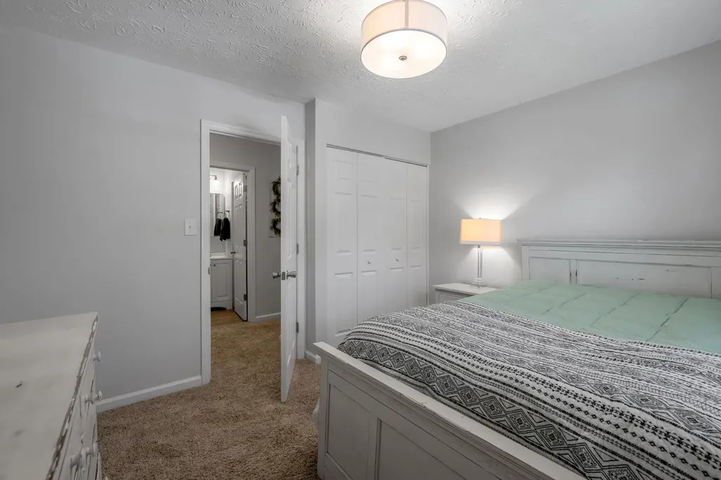 3680 Bold Bidder Drive Lexington KY 40517