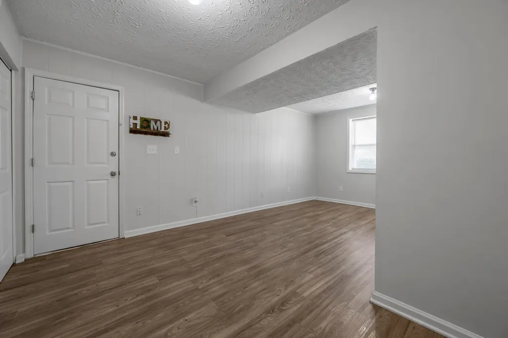 3680 Bold Bidder Drive Lexington KY 40517