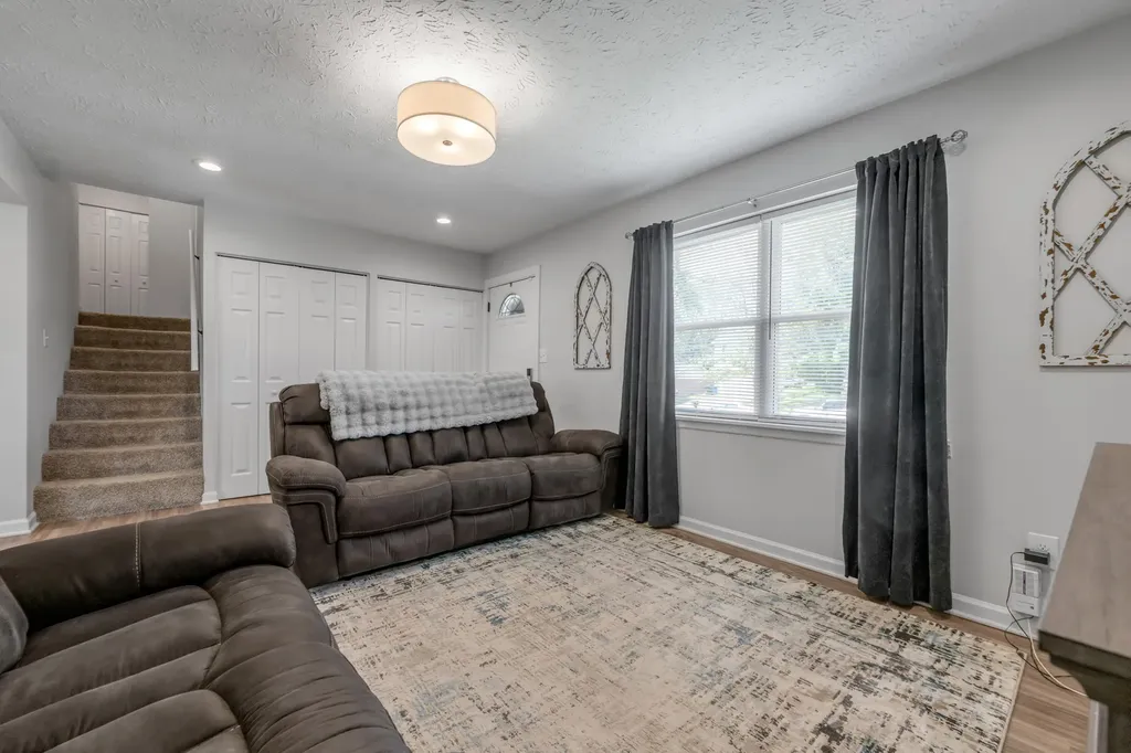 3680 Bold Bidder Drive Lexington KY 40517