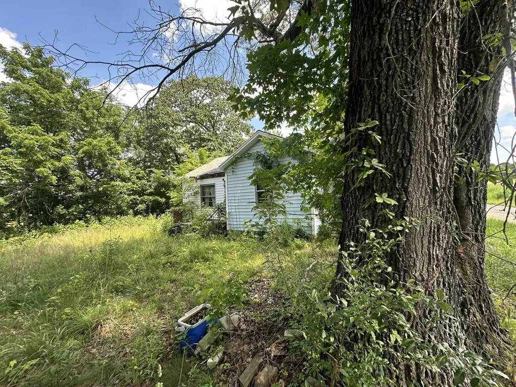 103 Gosche Hollow Road Fredonia KY 42411