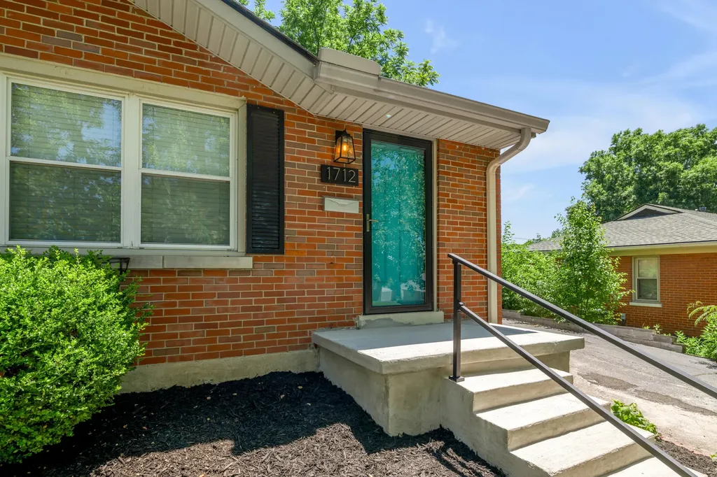 1712 Shenandoah Drive Lexington KY 40504