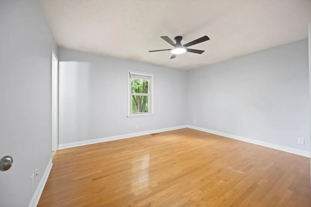 517 Greer Lane Bardstown KY 40004