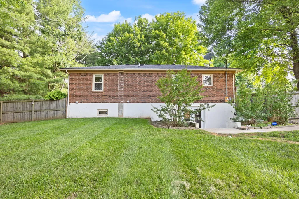 517 Greer Lane Bardstown KY 40004