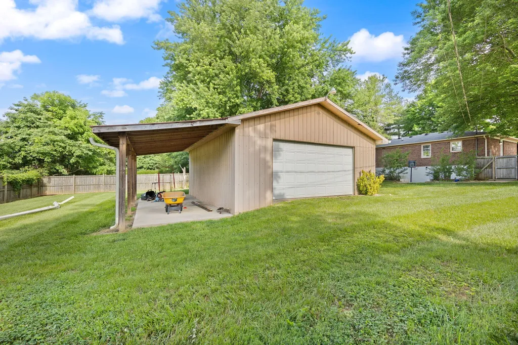 517 Greer Lane Bardstown KY 40004