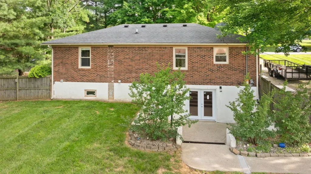 517 Greer Lane Bardstown KY 40004