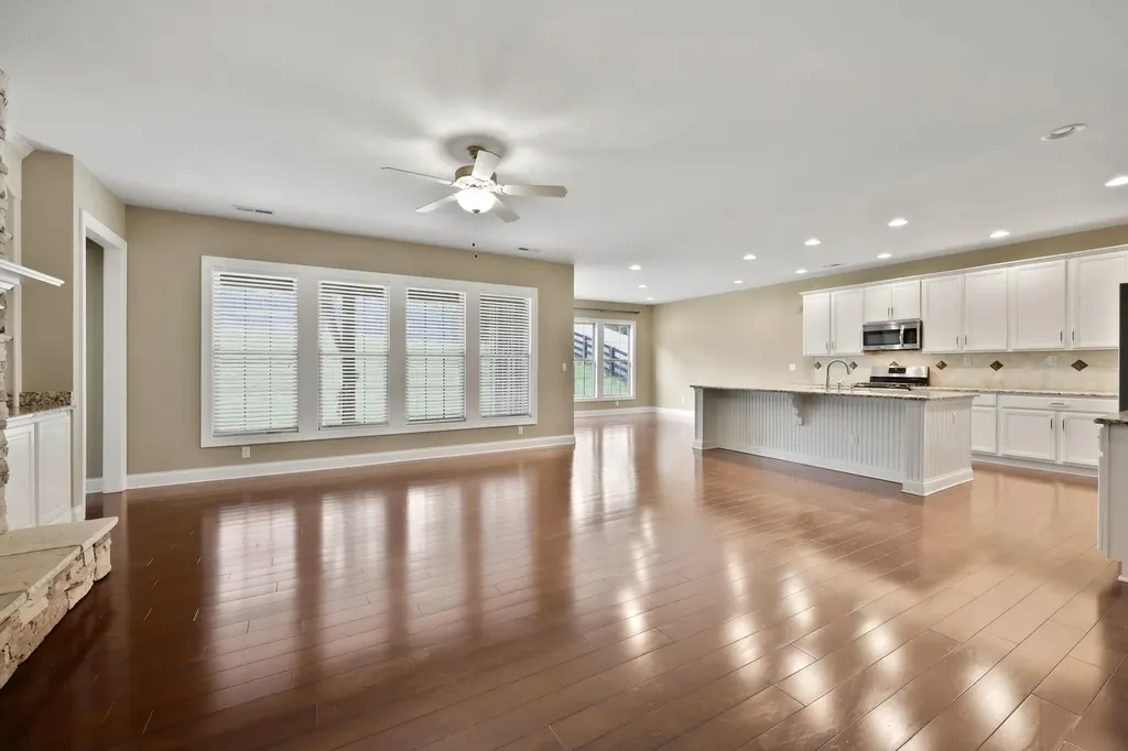 1072 Crestfield Lane Lexington KY 40515