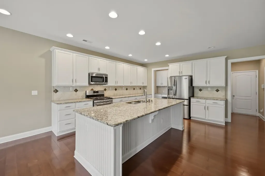 1072 Crestfield Lane Lexington KY 40515